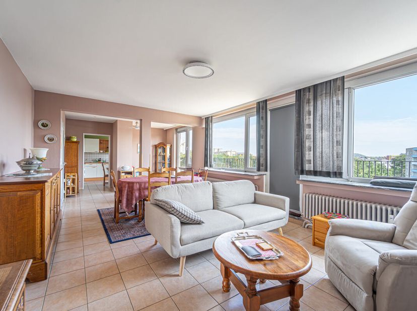 Appartement te koop in ,
                    6000 Charleroi