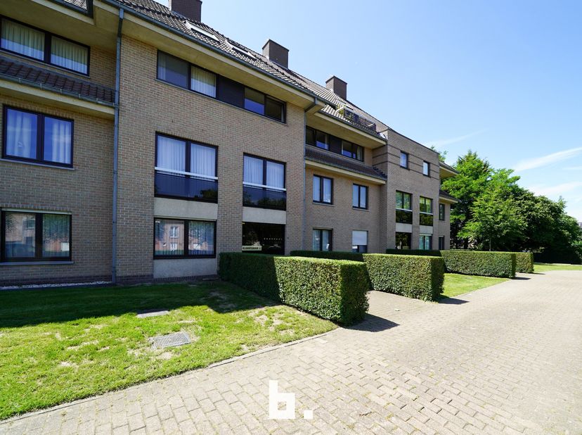 Appartement à louer
                    à 8200 Sint-Michiels