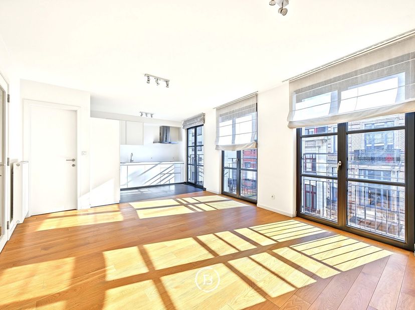 Appartement te huur in Rue De Tenbosch - Tenbosstraat 19,
                    1050 Elsene