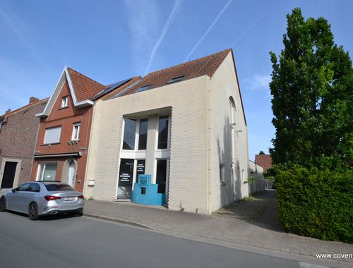                                         Kantoorruimte te koop in Waregem, € 165.000
