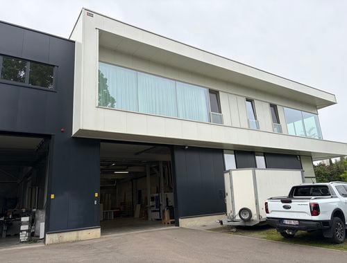                                         Bedrijfsgebouw te koop in Bilzen, € 625.000
