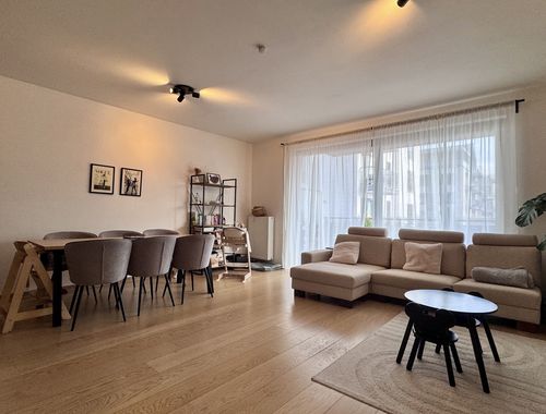                                         Appartement te huur in Genval, € 1.350
