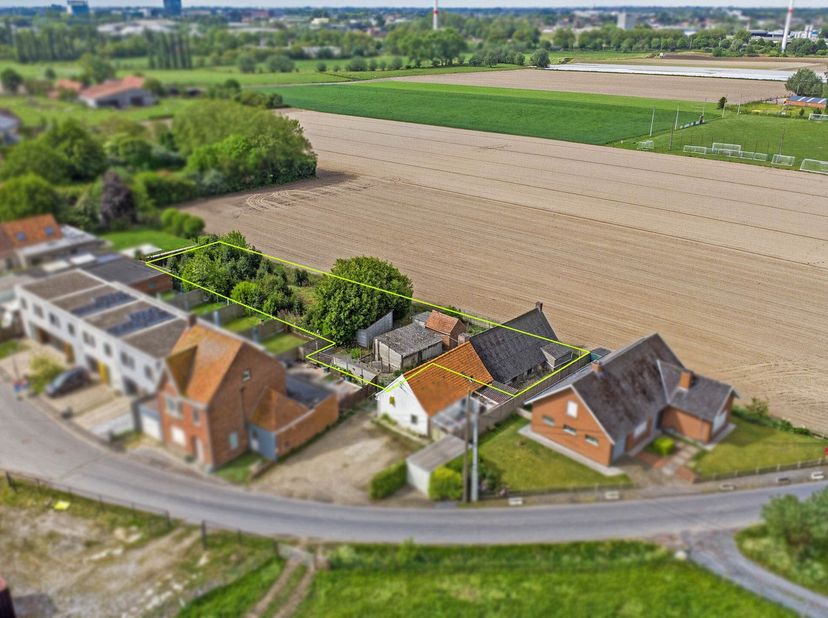 Deze bouwgrond heeft een prachtig zuidgericht perceel van maar liefst 1.089 m² in het landelijke Kachtem.<br />
Niet alleen de mooie perceeloppervlakt