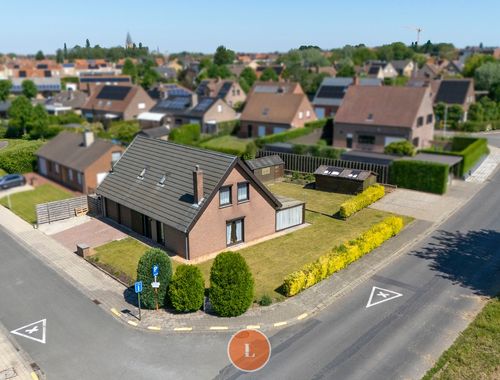                                         Villa te koop in Moorslede, € 325.000
