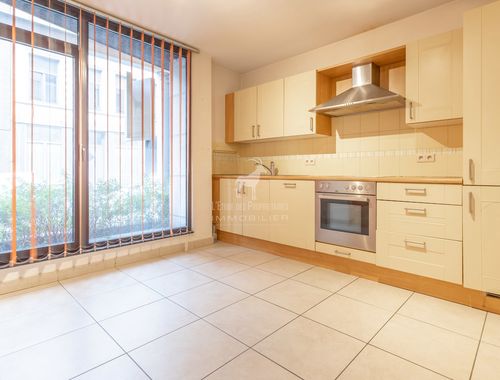                                         Appartement à vendre à Mons, € 149.000
