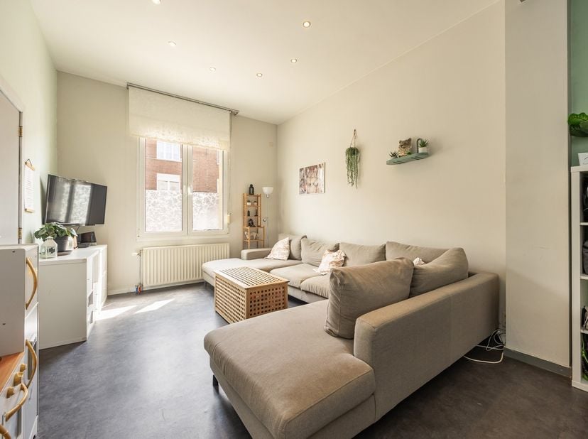 Vous recherchez une maison prête à emménager, pleine de caractère, spacieuse et bénéficiant d'un emplacement exceptionnel ? Alors cette maison familia