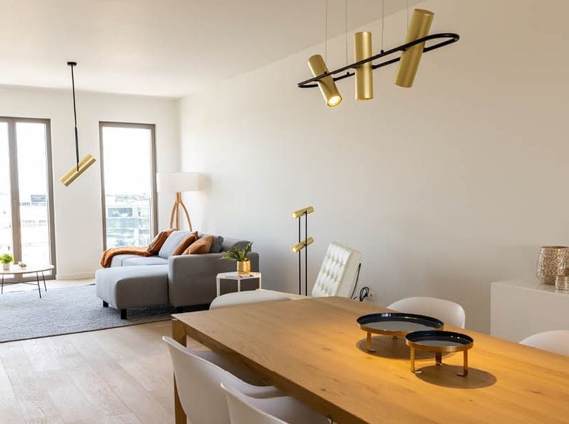 Prachtig appartement B21.602 in residentie CityGarden is op de 6de verdieping gelegen en heeft een opp. van ca. 117 m². Het app. omvat een inkom met g