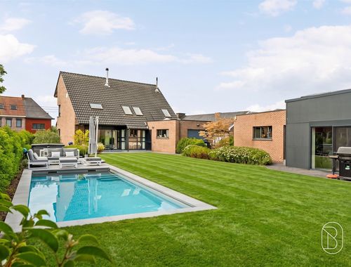                                         Villa à vendre à Anzegem, € 789.000

