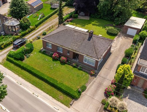                                         Bungalow à vendre à Kruibeke, € 445.000
