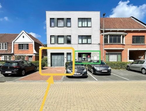                                         Magazijn zonder bureel te huur in Sint-Amandsberg, € 550
