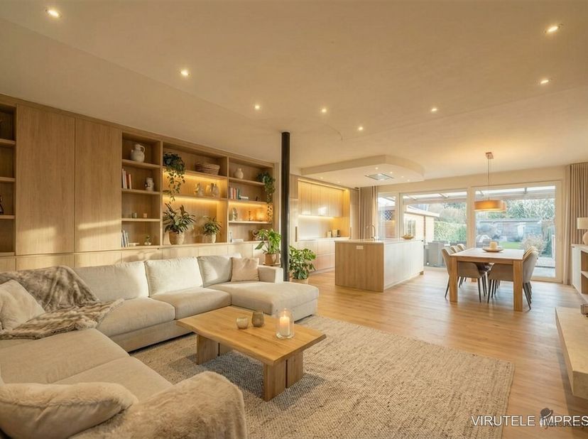 Ce bien est mis en vente avec un prix de départ. Les offres supérieures ou égales à ce prix sont autorisées.<br />
Bienvenue dans cette maison spacieu