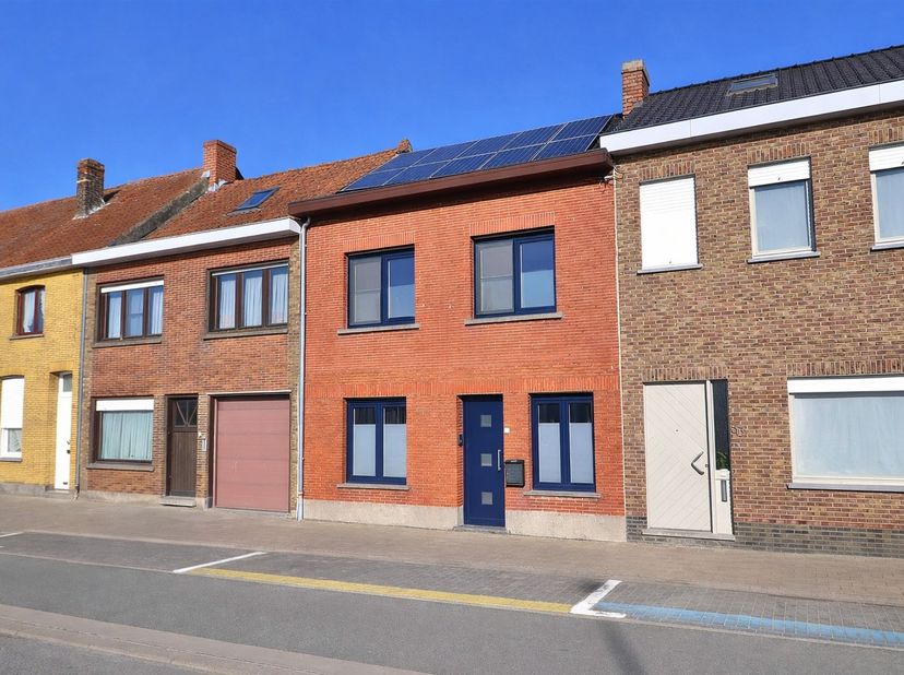 “Startprijs bedraagt € 349.000,00.&amp;nbsp; Elk prijsvoorstel vanaf deze prijs zal worden voorgelegd aan de eigenaars die zich het recht voorbehouden dat