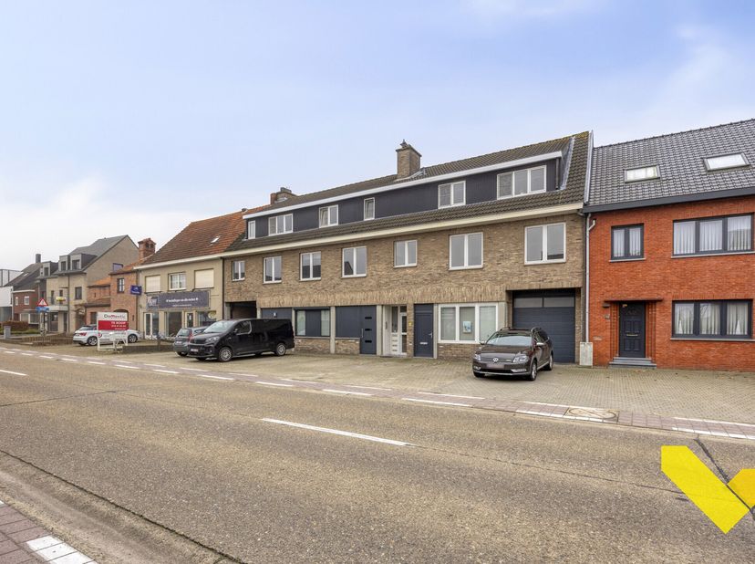 Dit appartement gelegen te Witgoor Dessel omvat volgende troeven die het zeker de moeite waard maken voor een bezichtiging;<br />
*prachtig groot terr