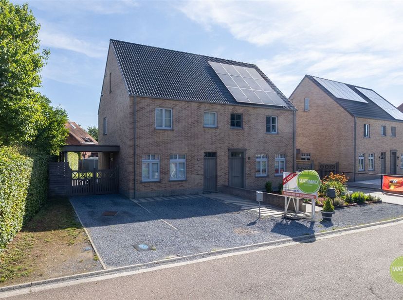 Instapklare energiezuinige gezinswoning met 3 slaapkamers te Balen<br />
<br />
Op zoek naar een recente, energiezuinige woning in een rustige en ki