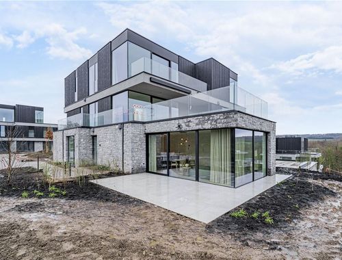                                         Appartement à vendre à Durbuy, € 437.000
