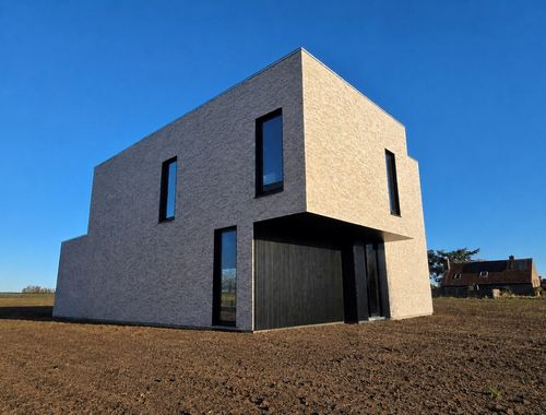                                         Villa te koop in Marke, € 699.000
