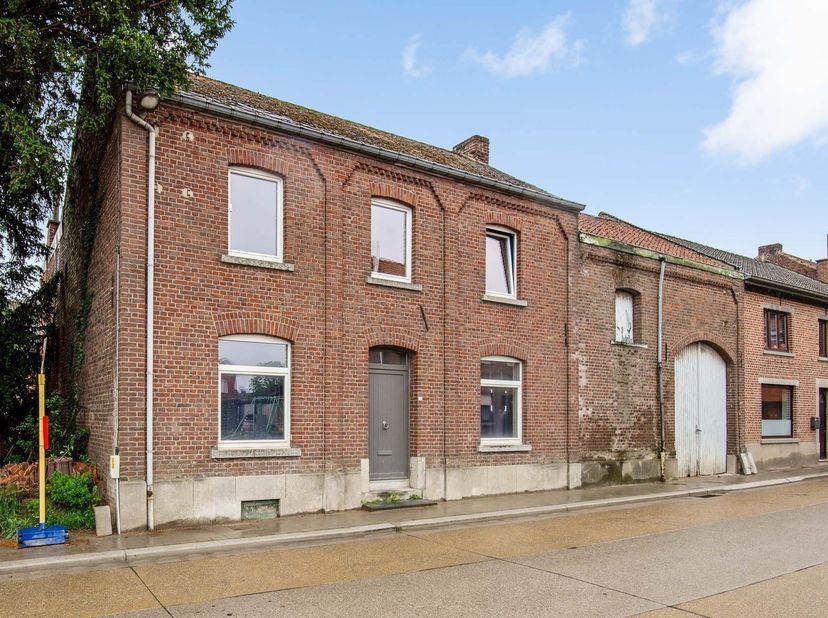 Huis te koop in Neerlintersesteenweg 15,
                    3300 Oplinter