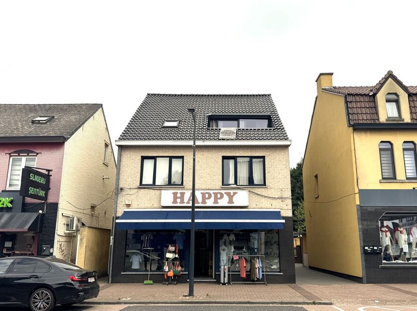 Bien professionnel à louer
                    à 3550 Heusden