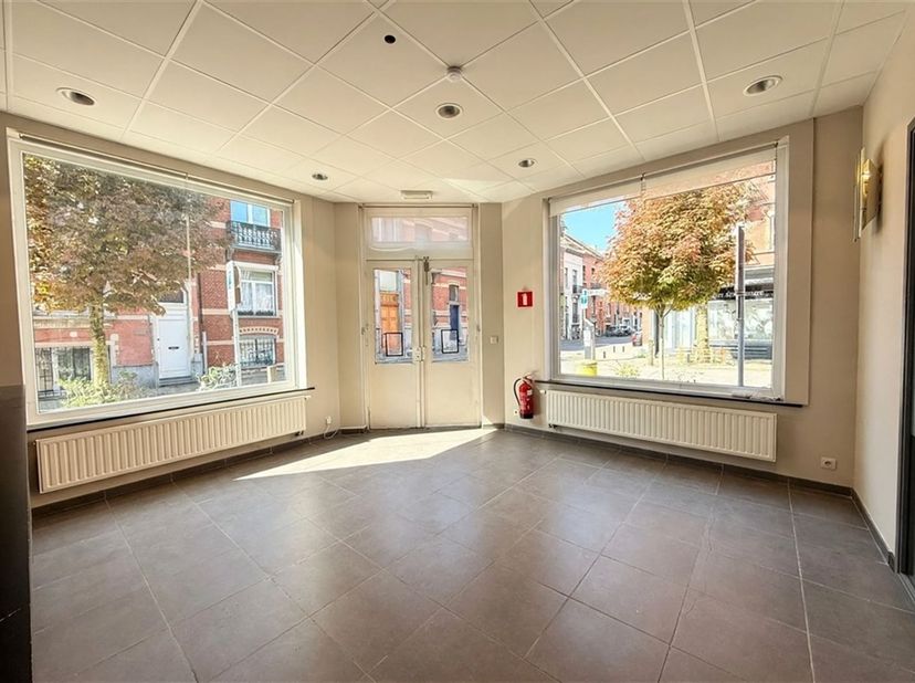 Bedrijfsvastgoed te huur in Rue Charles Degroux 37,
                    1040 Etterbeek