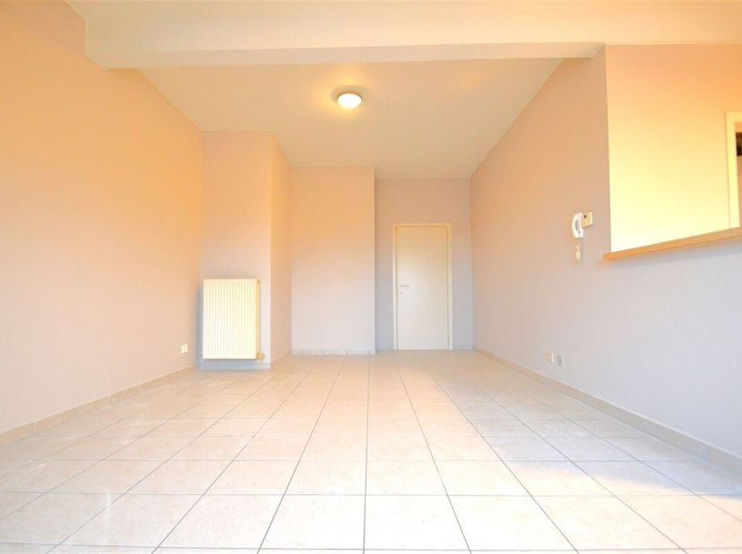 Gezellig appartement vlakbij centrum Dendermonde<br />
Gelegen nabij het centrum van Dendermonde en op 200 m van stadspark en het station, biedt dit g