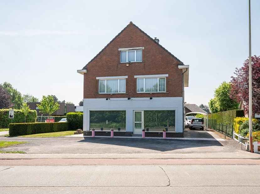 Huis te koop in Polderdreef 123,
                    9840 De Pinte