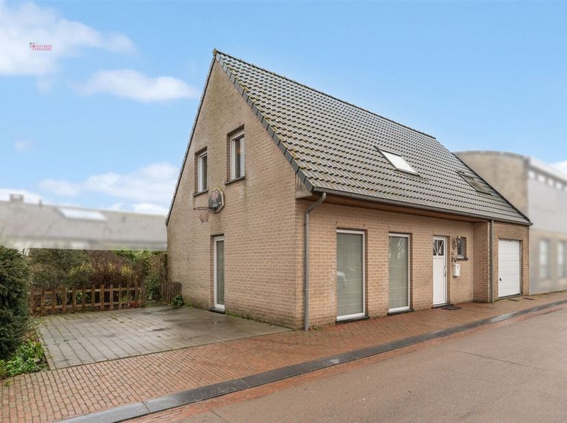 Maison à vendre
                    à 8433 Schore