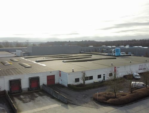                                         Magazijn zonder bureel te huur in Oostkamp, € 10.516,25
