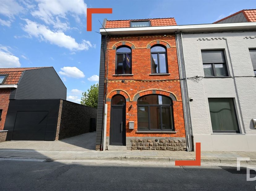 Huis te huur in Kleine Pennestraat 19,
                    8900 Ieper
