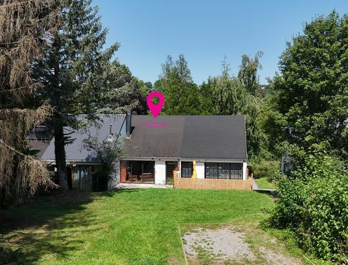                                         Chalet à vendre à Hastière-Lavaux, € 64.000
