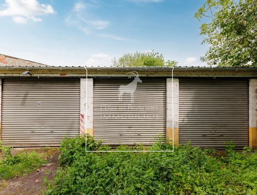                                         Garagebox te koop in Marcinelle, € 11.999
