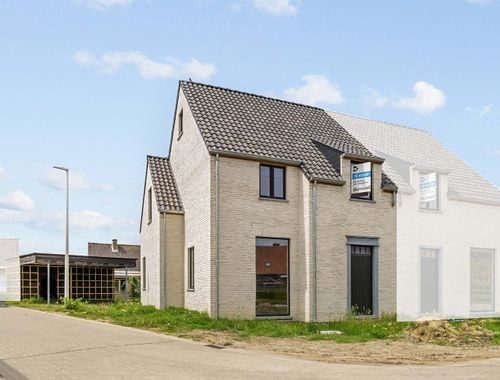                                         Woning te koop in Lauwe, € 443.900
