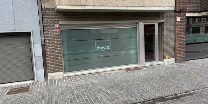Bedrijfsvastgoed te koop in Koninginnelaan 54 bus 0001, 8400 Oostende