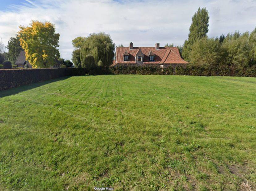 Terrain à vendre
                    à 8760 Meulebeke