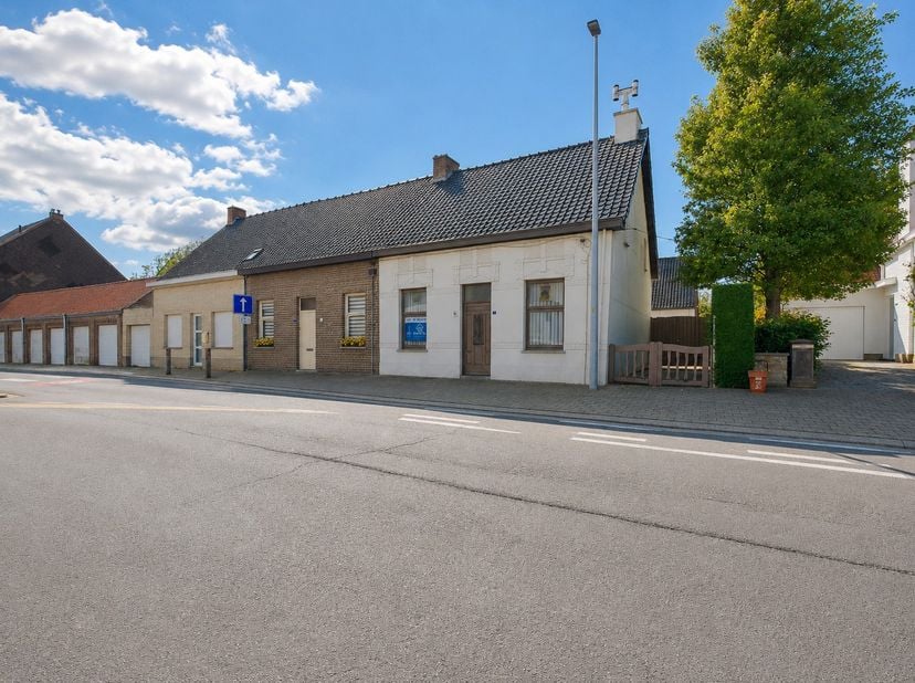 Maison à vendre à Kortemarkstraat 9,
                    8810 Lichtervelde