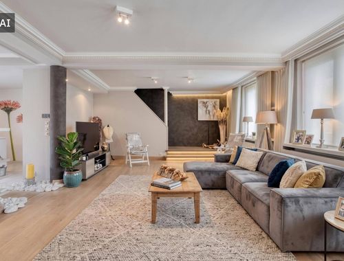                                         Usage mixte à vendre à Izegem, € 375.000
