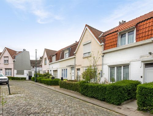                                         Appartement à vendre à Molenbeek-Saint-Jean, € 299.000
