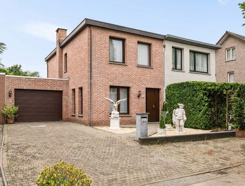                                         Woning te koop in Brasschaat, € 99.900
