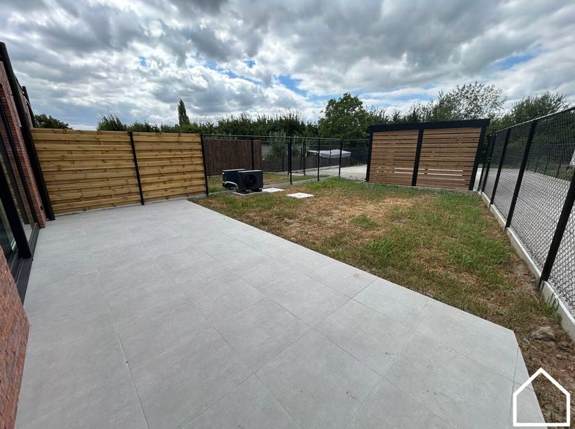 Appartement à louer
                    à 8900 Ieper