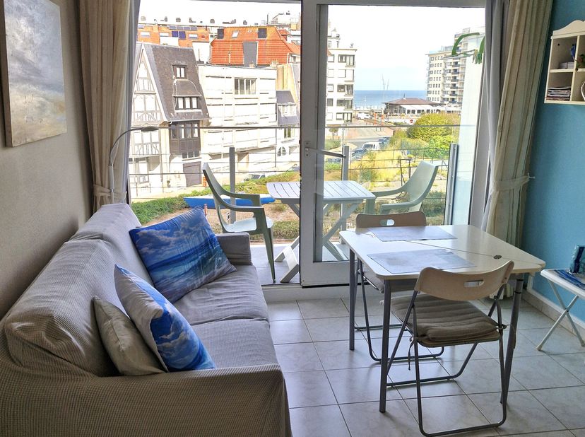 Charmante studio met zeezicht te koop in Westende – op wandelafstand van zee<br />
<br />
Bent u op zoek naar een gezellige studio aan de Belgische ku