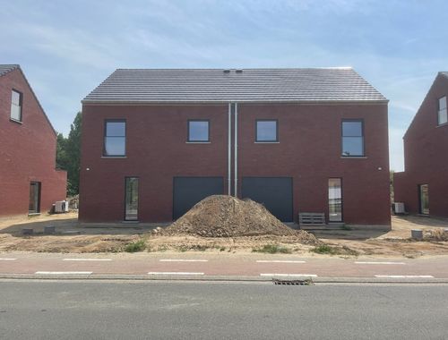                                         Woning te huur in Sleidinge, € 1.395
