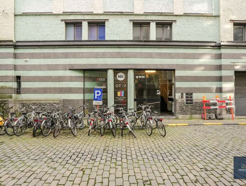                                         Kantoor te huur in Gent, € 825
