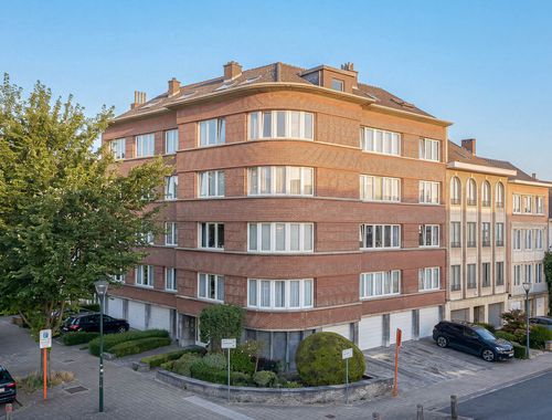                                         Appartement te koop in Schaarbeek, € 389.000
