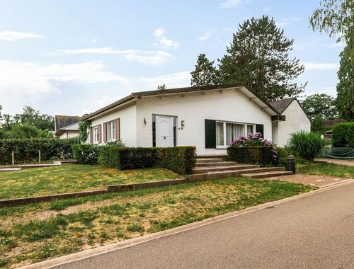                                        Bungalow à vendre à Molenstede, € 425.000

