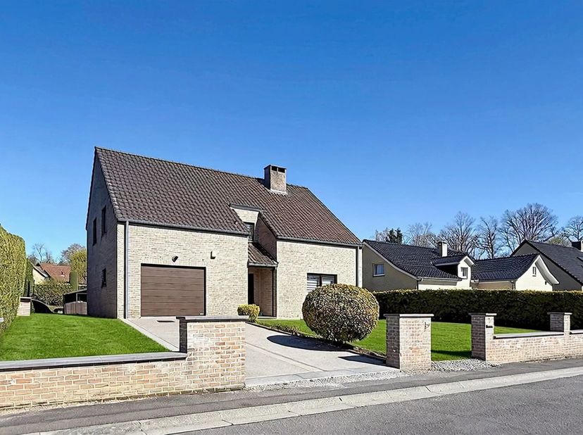 Huis te koop in 7Rue des Droits de l'Homme,
                    7140 Morlanwelz-Mariemont
