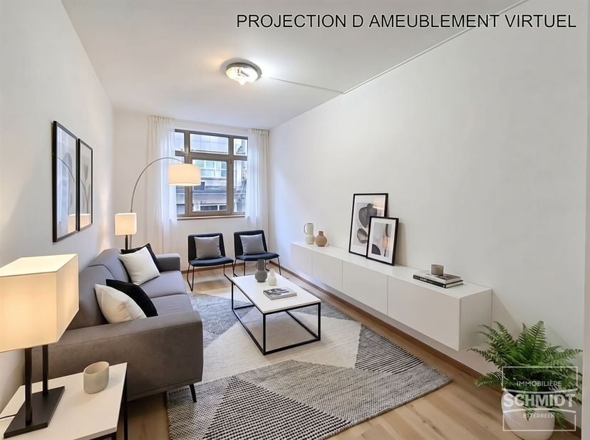 IMMOSCHMIDT (Ref. 29315) - IXELLES (MATTONGE) - VRIJ TE ACTE - Mooie studio van 30m² bestaande uit een woonkamer met half ingerichte open keuken en ee