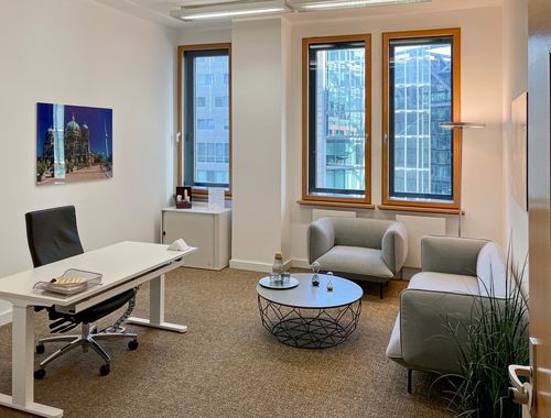                                         Bureaux à louer à Gent, € 929
