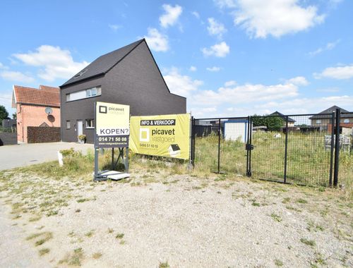                                         Bouwgrond te koop in Tielen, € 194.000
