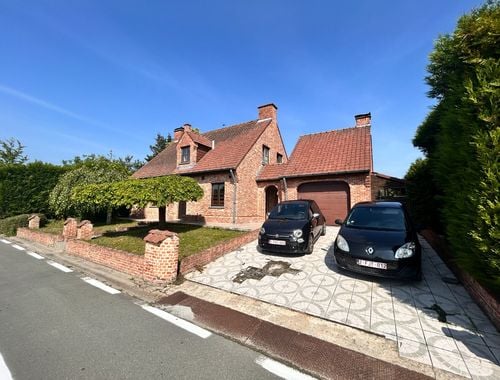                                         Villa à vendre à Bas-Warneton, € 420.000
