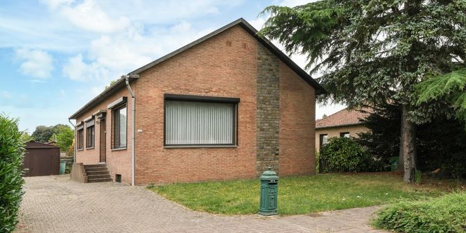 Huis te koop in Omlooplaan 122, 3600 Genk