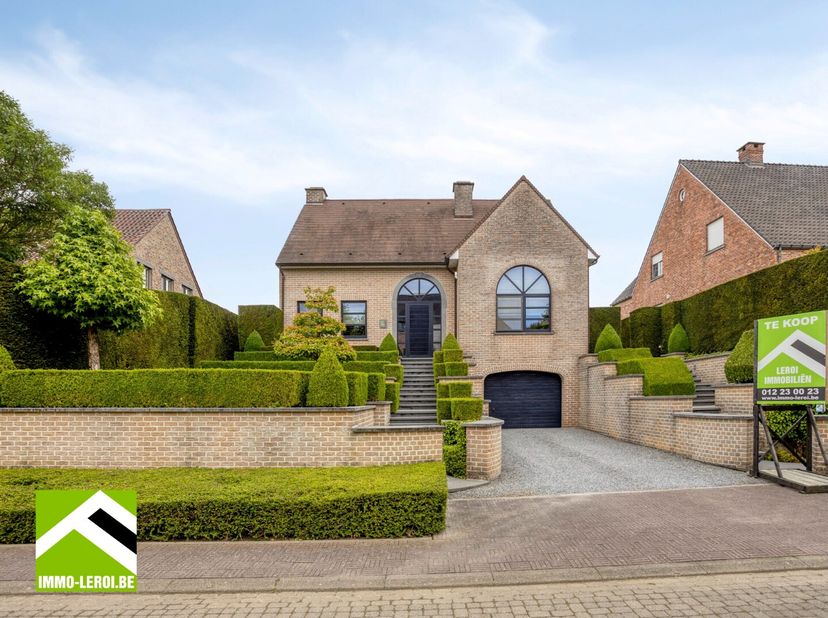 Bekijk deze woning rechtstreeks op de site van Immo Leroi: https://www.immo-leroi.be/pand/kopen-woning-tongeren-borgloon/7583781<br />
In het landelij